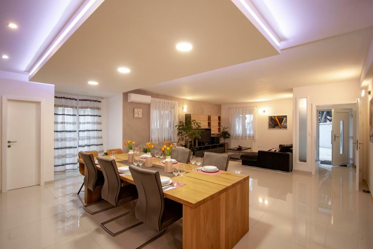 Apartman Nebo Πούλα Εξωτερικό φωτογραφία
