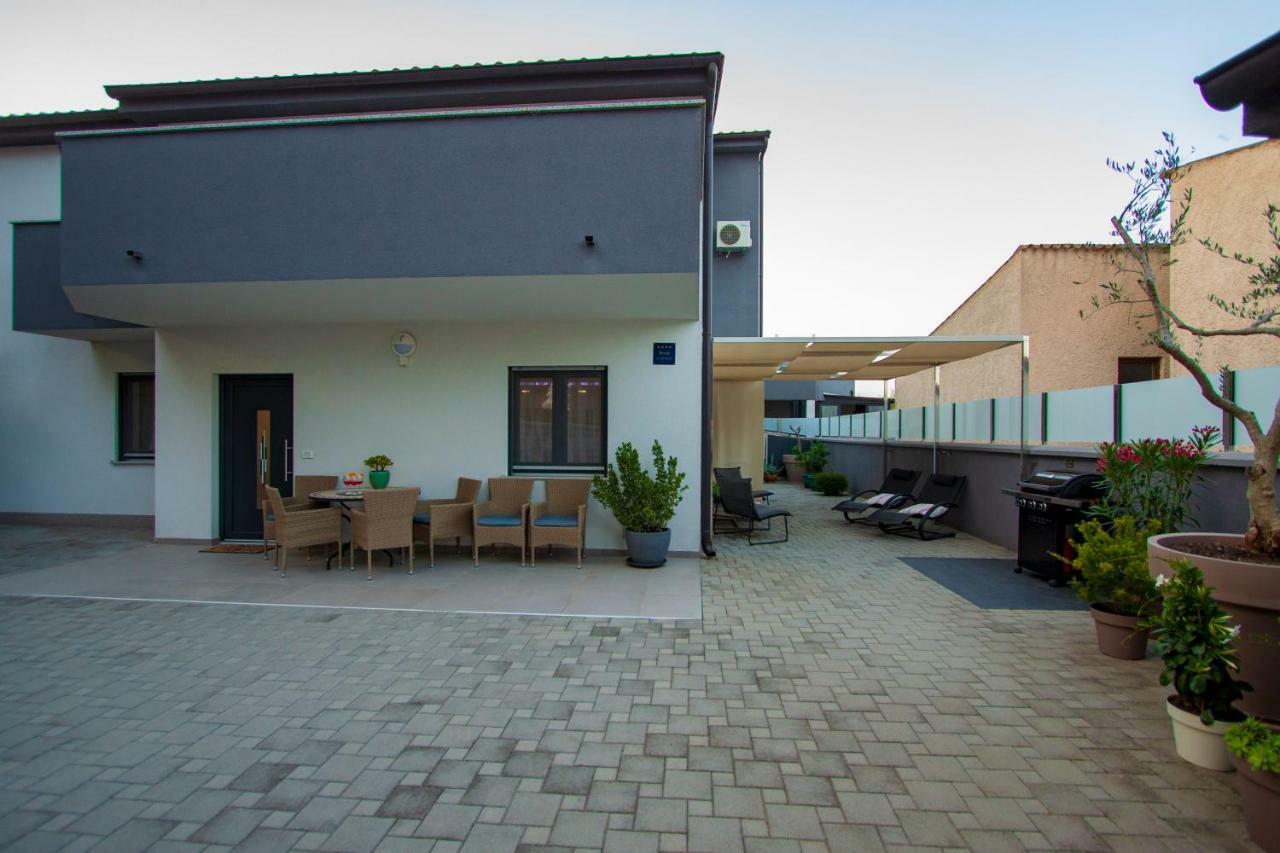 Apartman Nebo Πούλα Εξωτερικό φωτογραφία