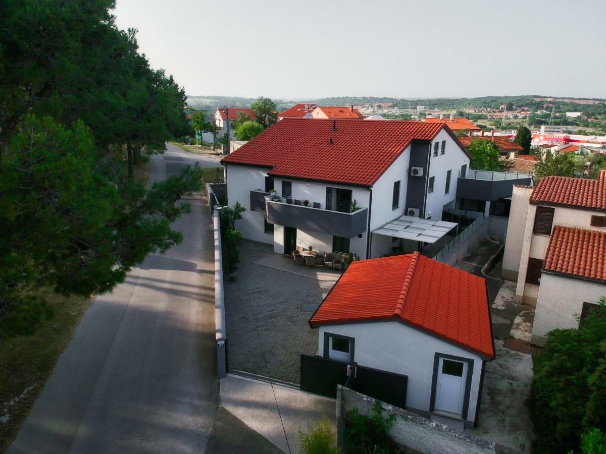 Apartman Nebo Πούλα Εξωτερικό φωτογραφία