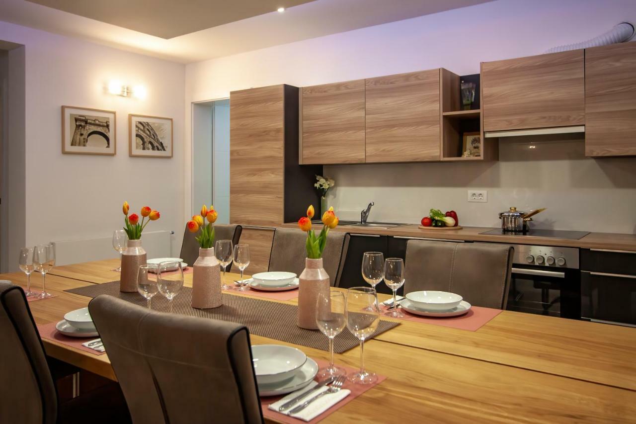 Apartman Nebo Πούλα Εξωτερικό φωτογραφία