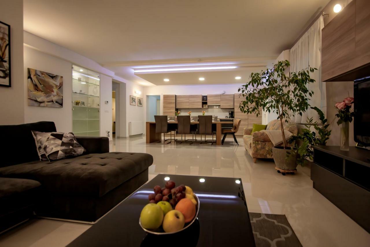 Apartman Nebo Πούλα Εξωτερικό φωτογραφία